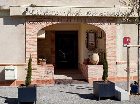 Hotel Residence Larroque Caussade Exteriér fotografie